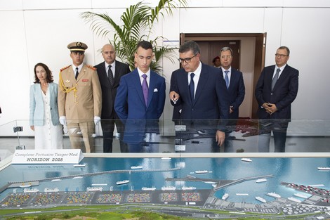 الأمير مولاي الحسن يفتتح أكبر ميناء في المتوسط  بطنجة