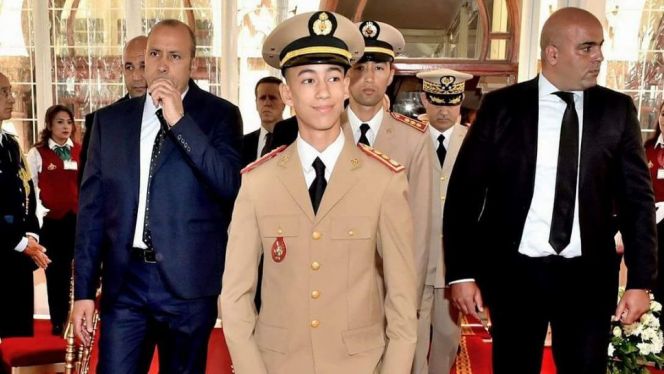 الأمير مولاي الحسن يترأس بالقنيطرة حفل تخرج الفوج الـ19 للسلك العالي للدفاع والفوج الـ53 لسلك الأركان