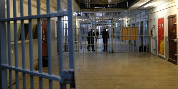مندوبية السجون تسمح بإدخال القفة للمعتقلين