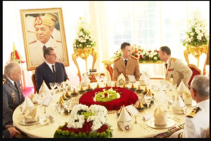 الأمير مولاي الحسن يترأس مأدبة غداء بمناسبة الذكرى 67 لتأسيس القوات المسلحة الملكية