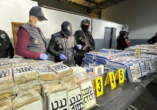 إحباط عملية لتهريب المخدرات من أمريكا اللاتينية إلى تركيا