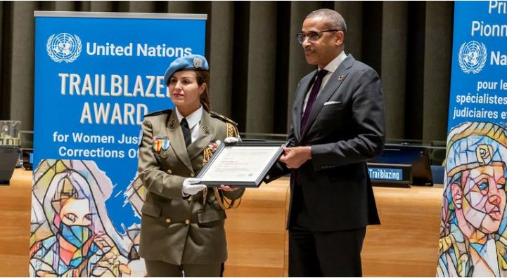  ضابطة حفظ سلام تونسية تفوز بجائزة أممية مرموقة ‎