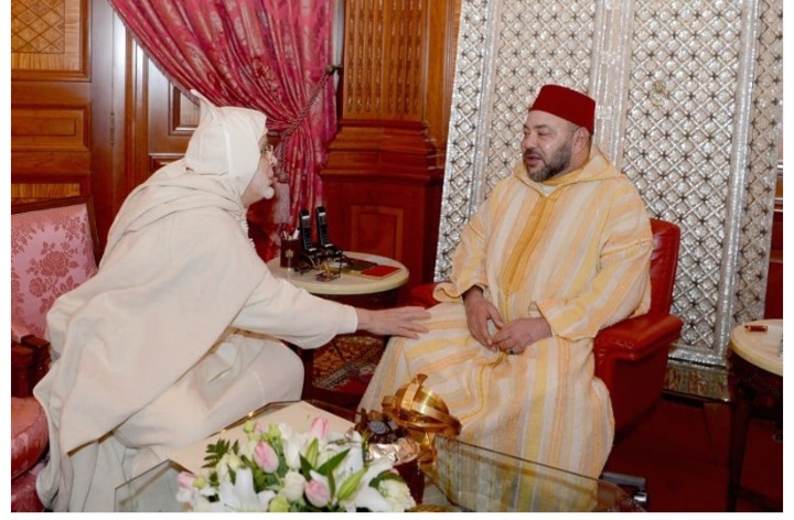 جلالة الملك محمد السادس يبعث برقية تعزية ومواساة إلى أفراد أسرة الشيخ الراحل جمال الدين القادري بودشيش
