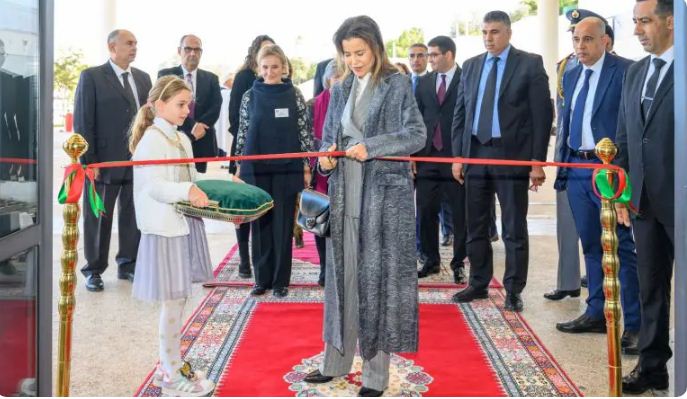 الأميرة للا مريم تدشن “البازار التضامني” الخيري للنادي الدبلوماسي بالرباط