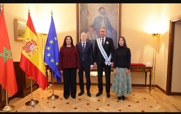 حفل رسمي لتوشيح المدير العام للأمن الوطني