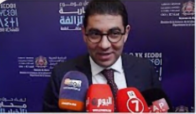 جلسة علمية حول “التقنين وأدوار ومسؤوليات الفاعلين في مواجهة الأخبار الزائفة”