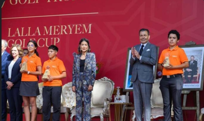 الأمير مولاي رشيد والأميرة للا مريم يتراسا بالغولف الملكي دار السلام : حفل تسليم الجوائز للفائزين بالدورة الـ 50 لجائزة الحسن الثاني للغولف